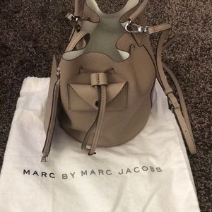 Marc jacob metropoli bucket bag .
